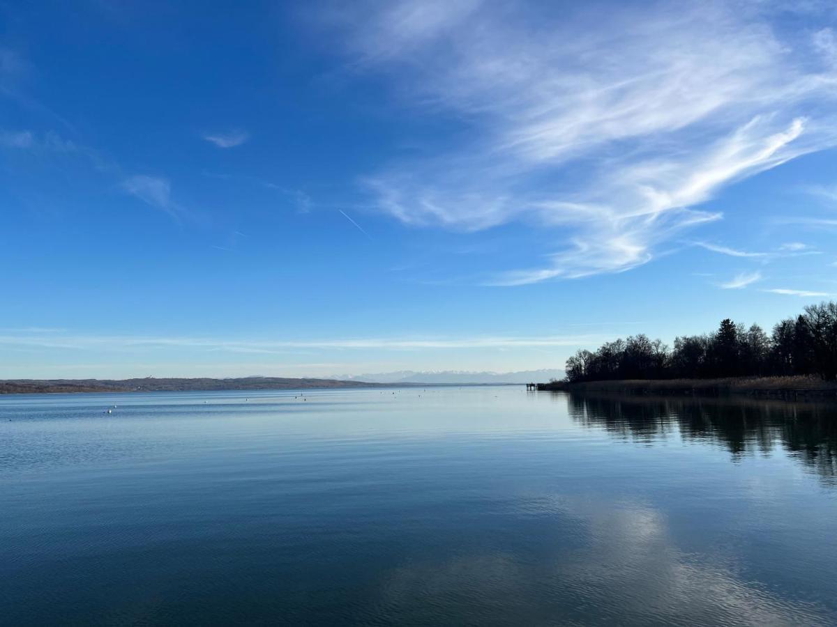 Schlafen Im Atelier - Einzigartiges Gaestezimmer Am Ammersee Appartement Schondorf am Ammersee Buitenkant foto