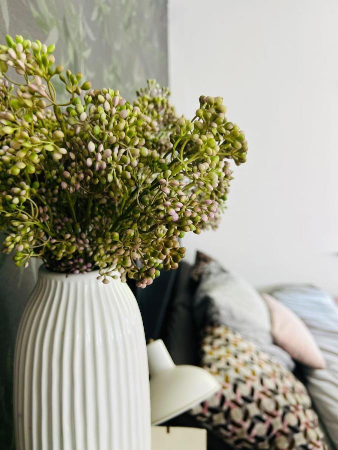 Schlafen Im Atelier - Einzigartiges Gaestezimmer Am Ammersee Appartement Schondorf am Ammersee Buitenkant foto